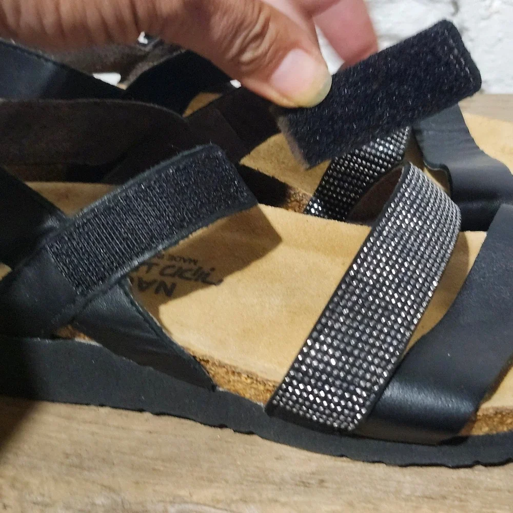 Naot leather sandals